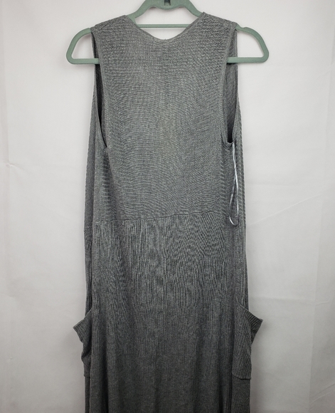 Pink Rose Cardigan Dark Gray sleeveless Sweater - Picture 5 of 7